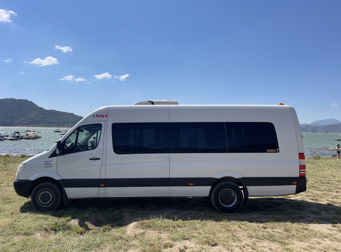 Mercedes Sprinter — vista exterior